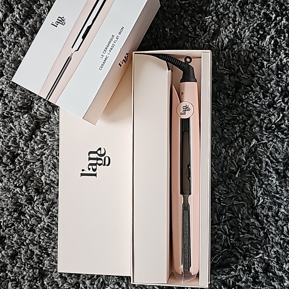 L'ange Hair Straightener NWT